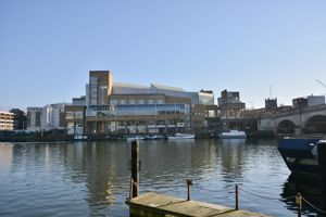 River Thames- click for photo gallery